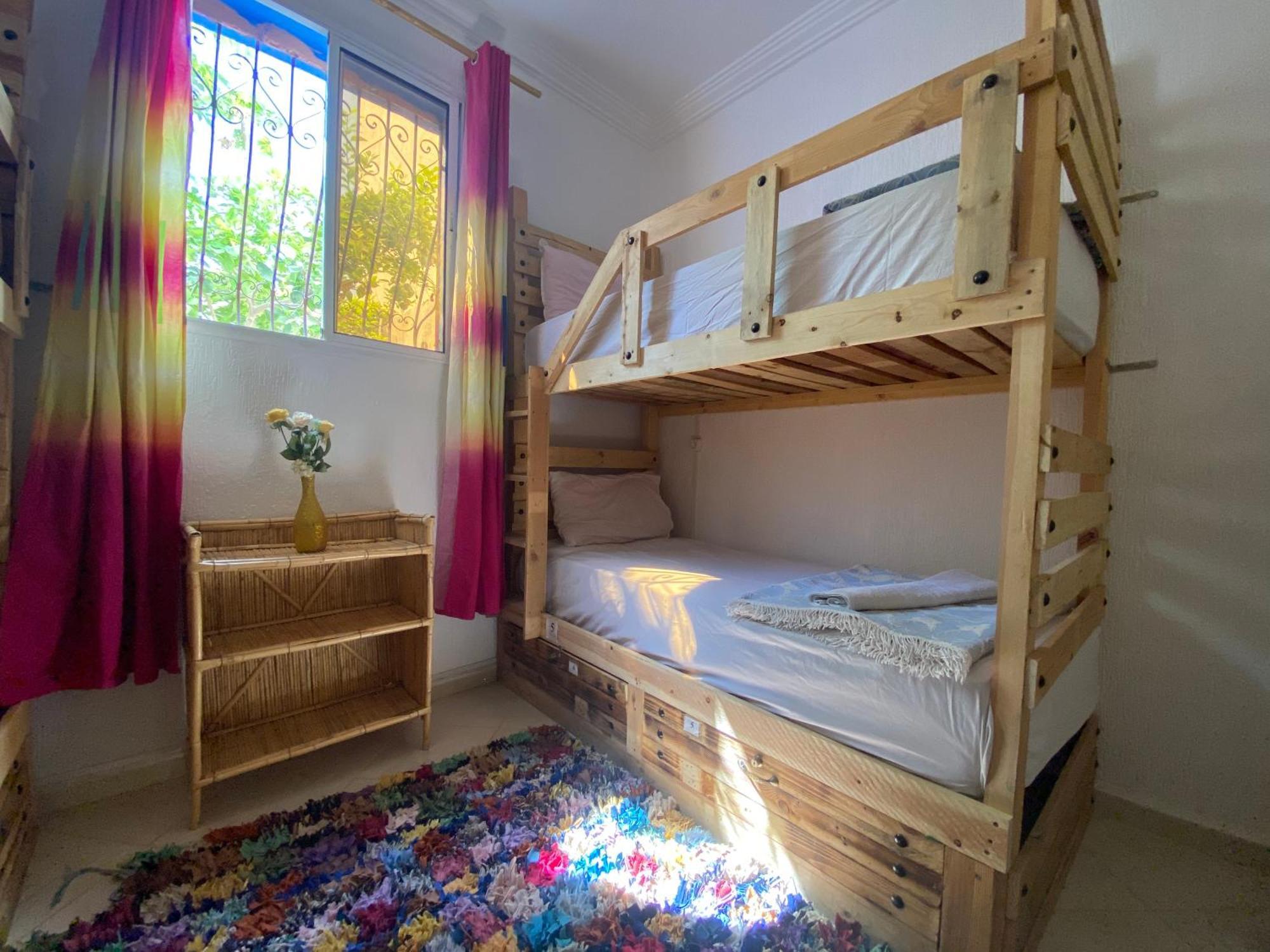 Отель Red Carpet Surf Camp Sea, Mountain & Garden Escape Tamraght Экстерьер фото
