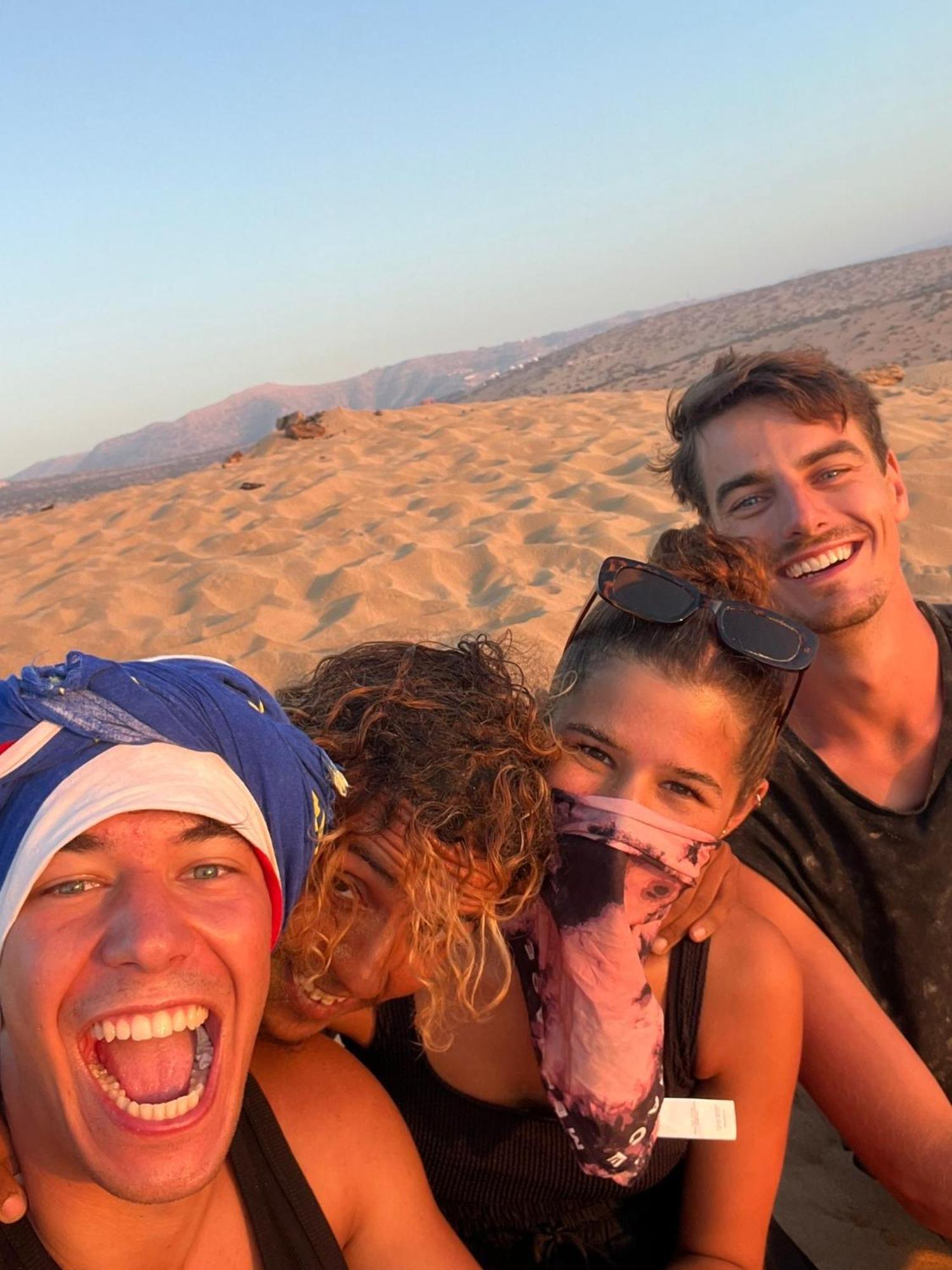 Отель Red Carpet Surf Camp Sea, Mountain & Garden Escape Tamraght Экстерьер фото